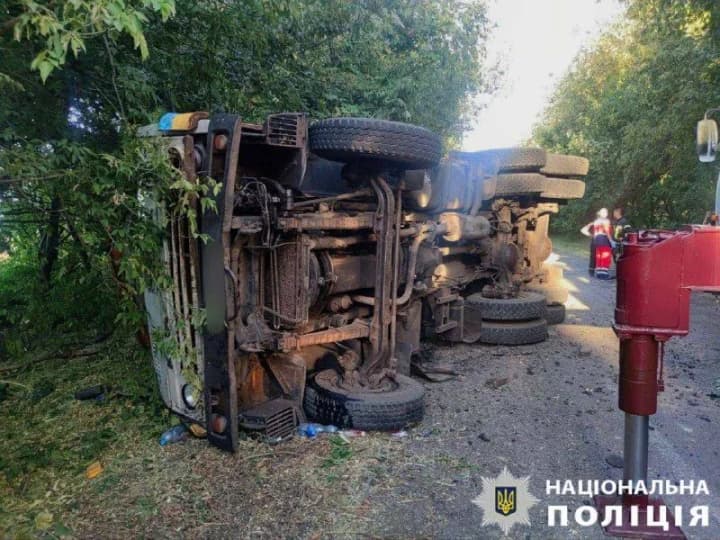 На Київщині водій "Камазу" у стані сп'яніння спричинив аварію: загинув його 9-річний син