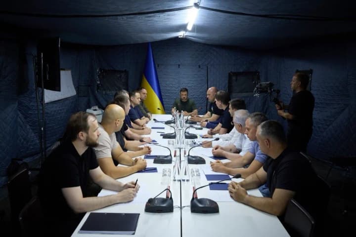 Zelenskyy holds a meeting on water supply in Dnipropetrovs'k region