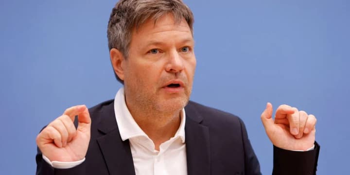 Министр экономики ФРГ пообещал Украине дальнейшую поддержку