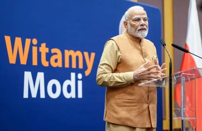 "Концепция Индии понятна": Моди выступил за "диалог и дипломатию" в Польше накануне визита в Украину