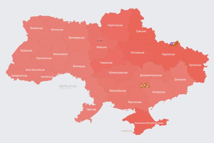 Air defense is operating on the outskirts of Kyiv, explosions are heard in different regions