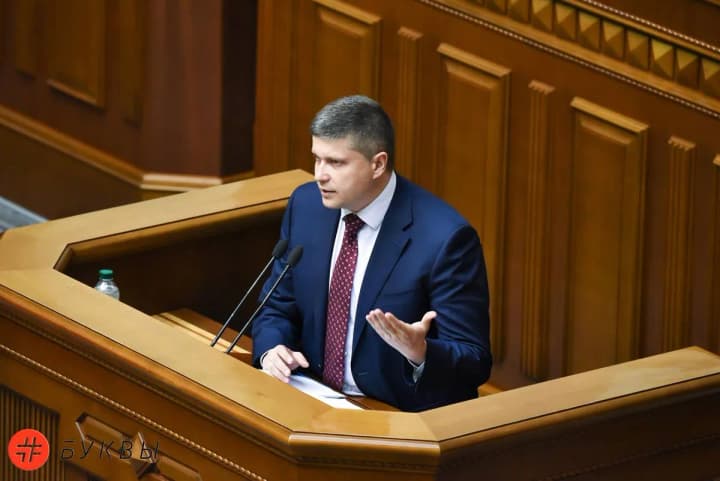 Екснардеп-втікач чи почекун: Павло Різаненко та його ймовірний зв’язок з фсб