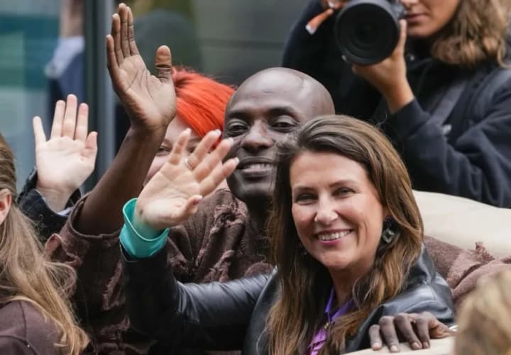 Norwegian Princess Martha Louise married an American “shaman”