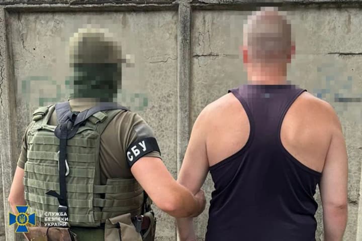 Former “dnr” policeman detained for helping racists attack Toretsk