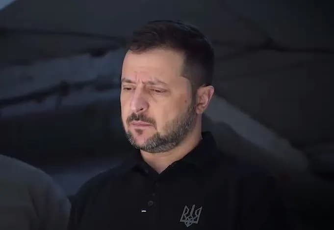 Зеленський розпочав поїздку на Сумщину: зустрівся із військовими, заслухав доповідь командира