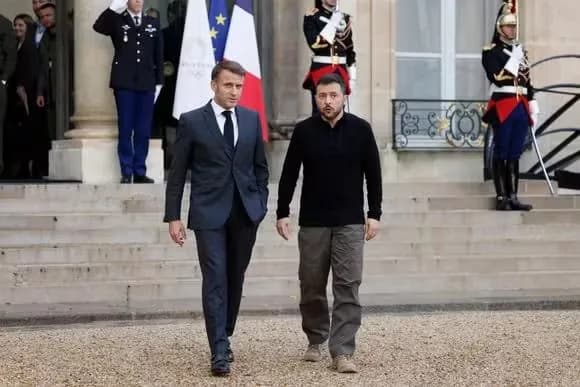 Zelensky in Paris denies talk of ceasefire and calls for more support for Ukraine