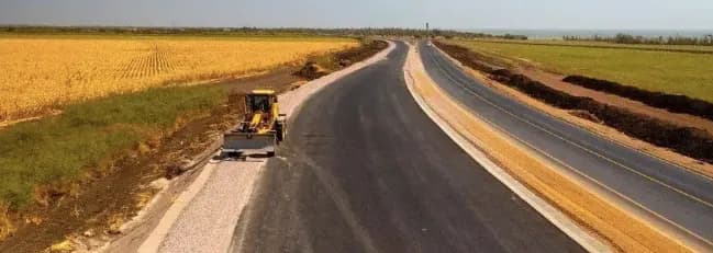 Будівництво дороги від кордону рф до Криму сповільнює рух суходольним коридором - Андрющенко