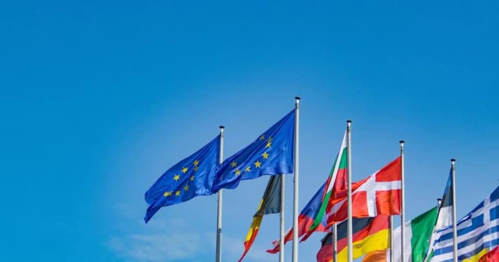 ЄС схвалив допомогу Україні до 35 млрд євро з використанням прибутків від активів рф: передбачає кредит на 45 років