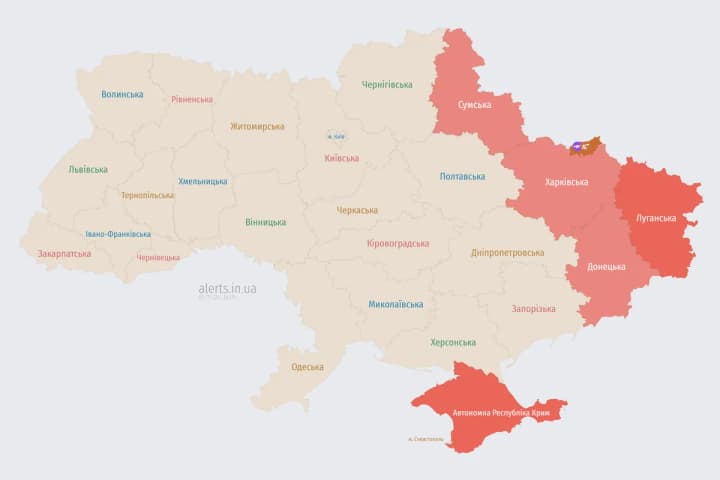 Explosions in Kharkiv amid warning of Ukrainian Air Force of missile threat