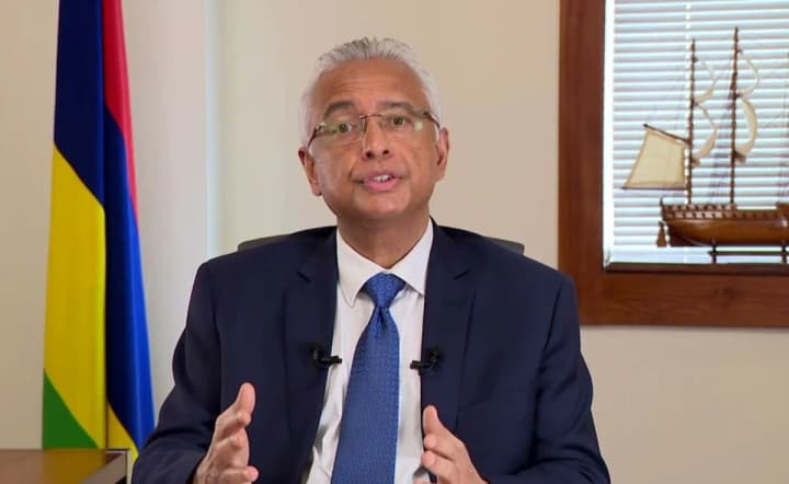 Маврикій закриває всі соцмережі напередодні виборів