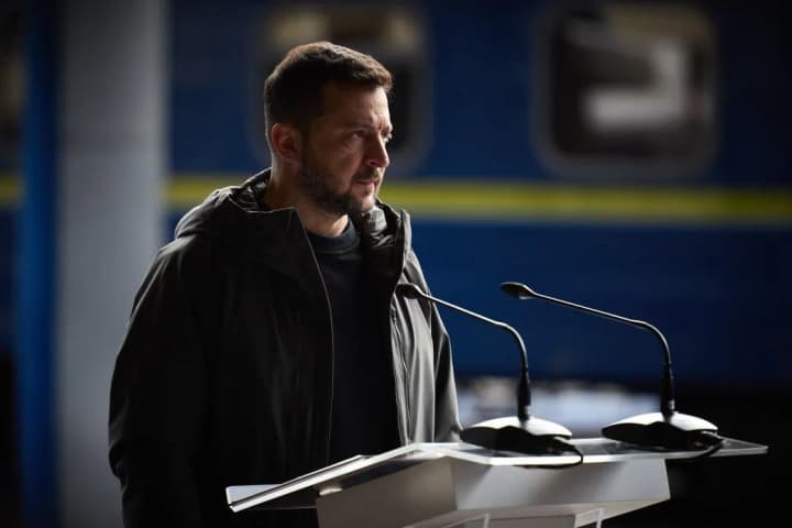 “Almost all delegations of our partners arrive in Ukraine thanks to you": Zelensky on Railroader's Day