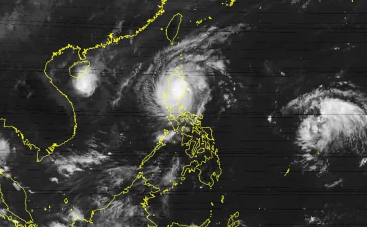 Четвертий тайфун за місяць обрушився на Філіппіни