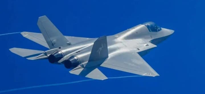 What the Chinese stealth fighter J-35A hides: comparison with the F-35