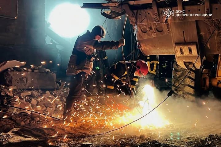 Body of a baby found under rubble in Kryvyi Rih after Russian missile strike