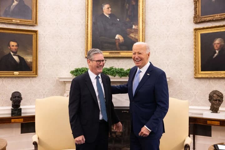 Стармер вимагатиме від Байдена обіцяні $20 млрд для України до приходу Трампа - Telegraph