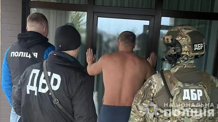 Организовали "сходку" в тюрьме, чтобы разделить сферы влияния: задержали "смотрящего" за Уманским районом и начальника колонии