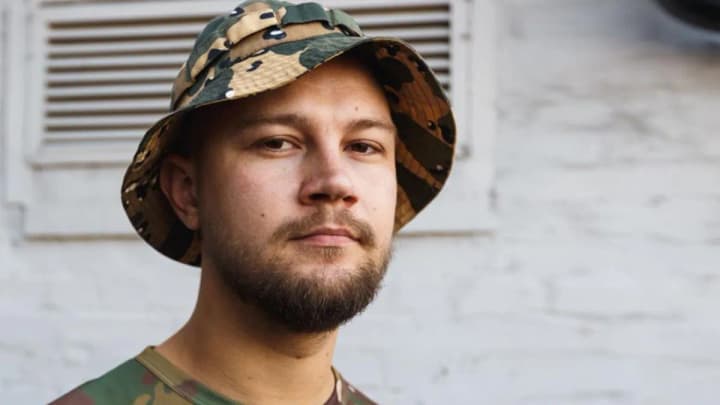 Военнослужащего Гнездилова, который публично ушел в СВЧ, оставили под стражей