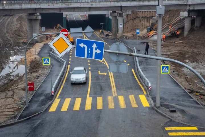 Подільський міст у Києві відкрито:  як працюватиме мостовий перехід