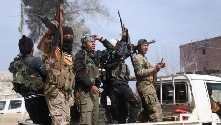 Силы курдов взяли под контроль важный транспортный узел на востоке Сирии