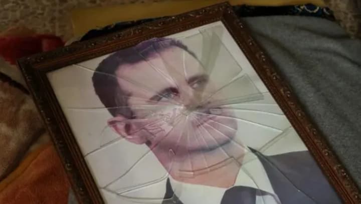 Rebels announce entry to Damascus: presidential palace seized, Assad left the capital