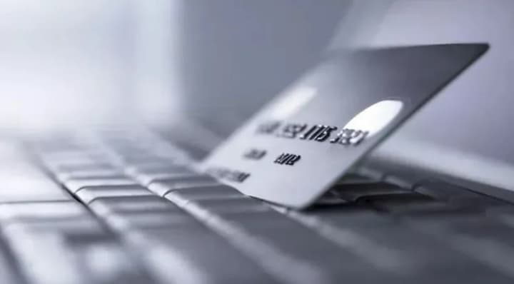 Restrictions on transfers of up to UAH 50 thousand: an expert explains how this will change financial transactions in Ukraine