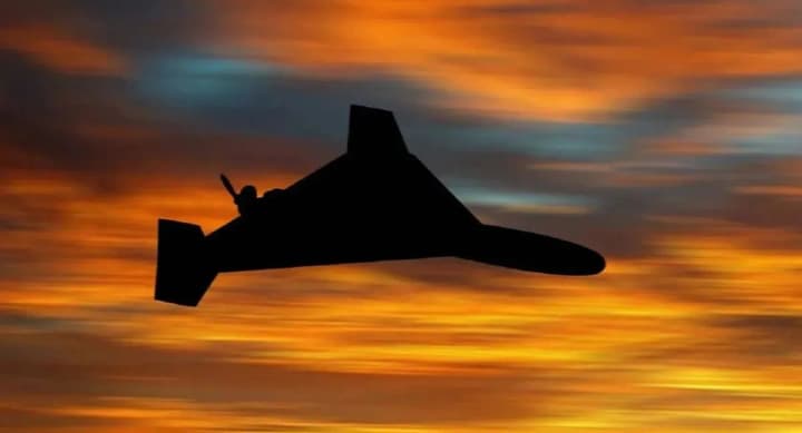 У Дарницькому районі Києва впали уламки ворожих дронів