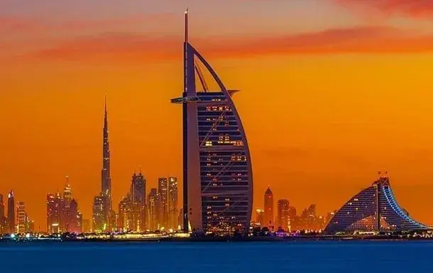 ОАЕ першими у світі готуються використовувати ШІ для створення законів - FT