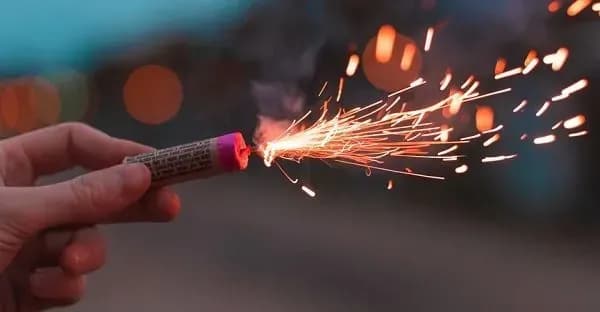 Fireworks kiosk explodes in Stavropol Krai, Russia (VIDEO)