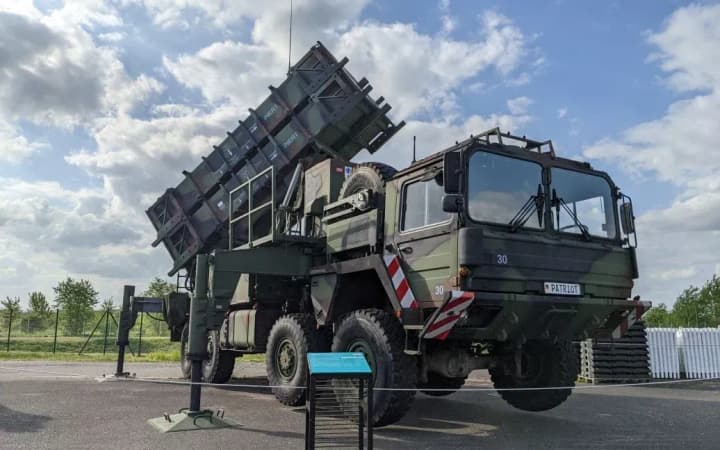 Установки Patriot та танки Leopard: Німеччина передала Україні нову партію військової допомоги