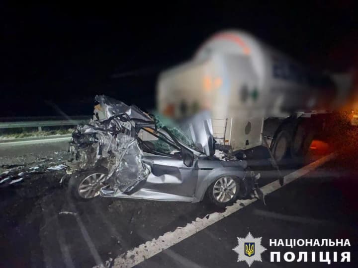 Triple truck accident occurs in Kyiv region: one of the cars is heavily damaged, driver in hospital