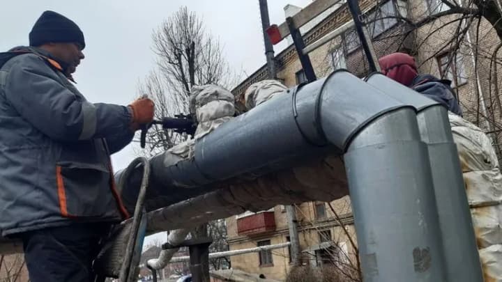 У Харкові після ранкової атаки частково відновили теплопостачання