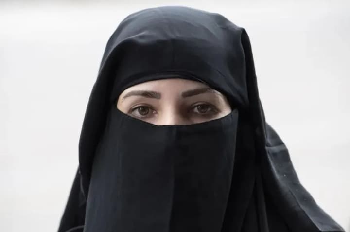 У Швейцарії почала діяти заборона на паранджу