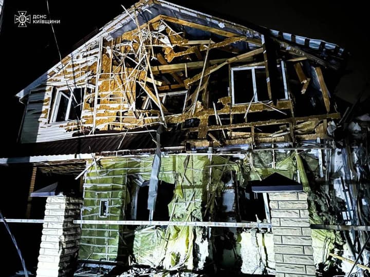 Кількість постраждалих від атаки рф дронами на Київщині зросла