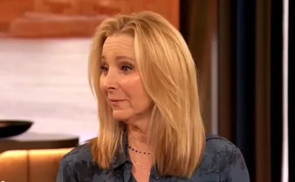 Kudrow shared a touching story about the last gift from Matthew Perry