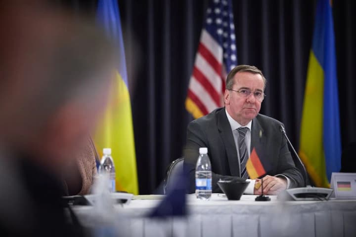 Писториус анонсировал поставку дополнительных систем ПВО и не только