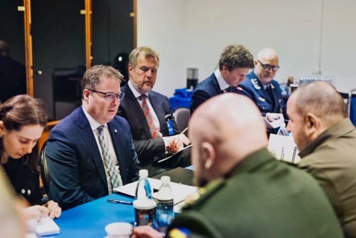 Норвегия готовит для Украины рекордную военную помощь в 2025 году - Умеров