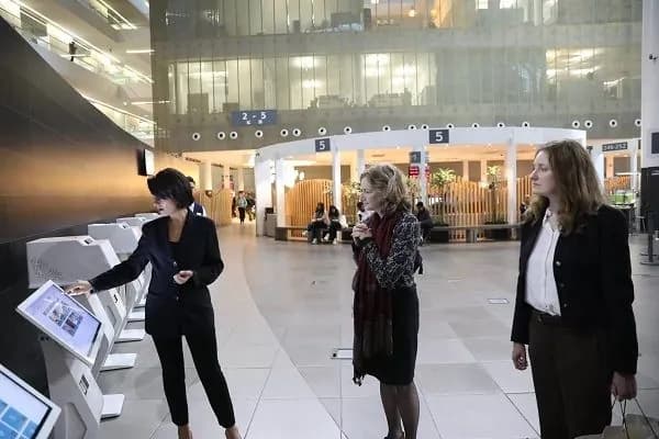 У Грузії десятки звільнених з політичних мотивів держслужбовців готують колективний позов до суду