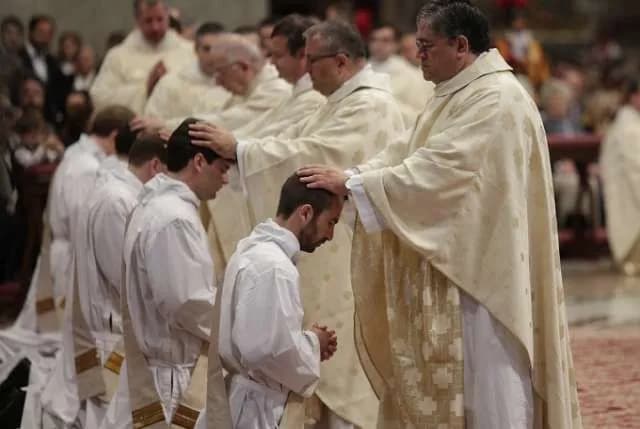 Vatican allows gays to become priests, but there is a condition: details