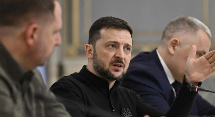 Zelenskyy gives Ukrainian diplomats 7 priorities for 2025