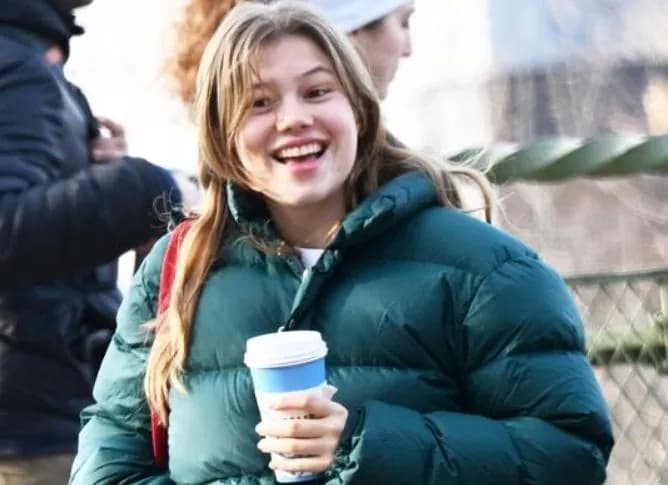 Дочь Гита Леджера замечена в Бруклине накануне годовщины смерти отца