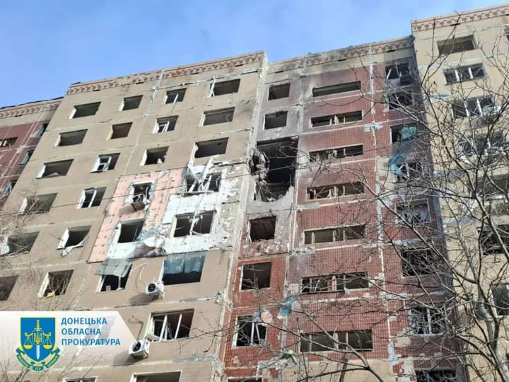 Number of wounded in Russian airstrike on Kramatorsk increased to 8: aftermath shows
