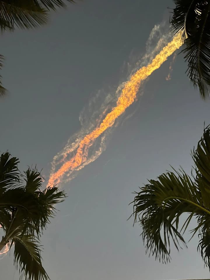 Musk's SpaceX Starship explodes in space: flights changed routes due to debris