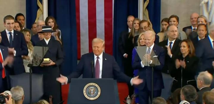 Про війну в Україні не згадав, але запевнив, що хоче бути миротворцем: що ще було в першій промові Трампа