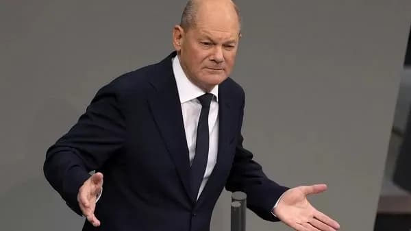 Scholz reacts to Elon Musk's “Roman salute”