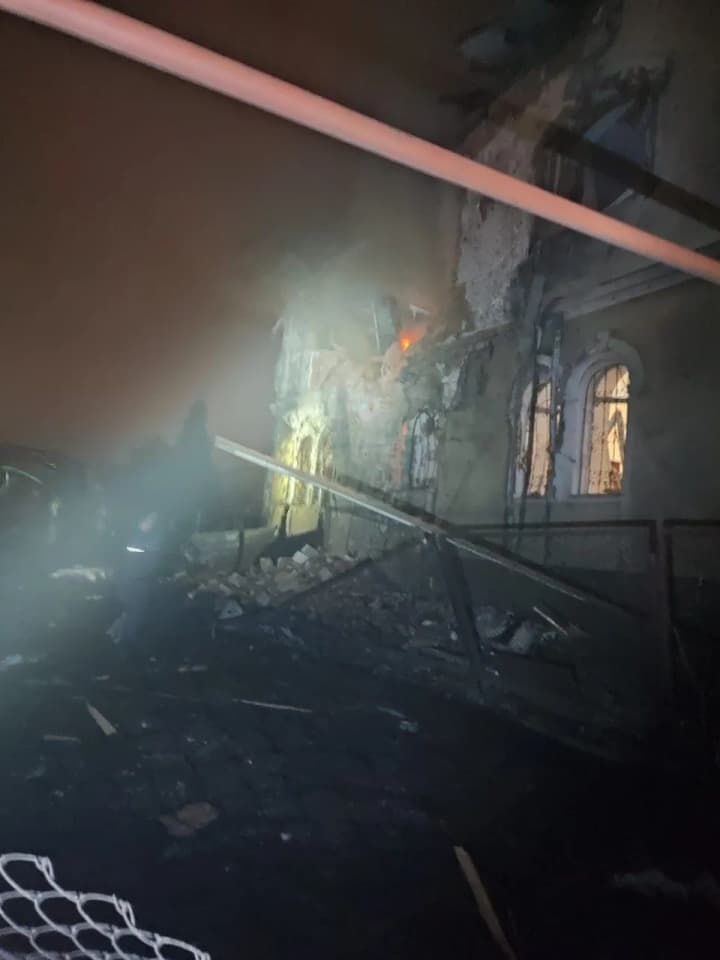 Russia attacks an enterprise in Sumy region: there are victims