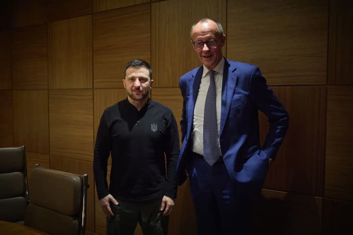 Zelenskyy continues meetings with world leaders in Davos: discusses €3 billion in additional aid with Scholz's opponent