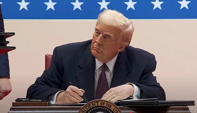 Трамп підписав указ про закриття південного кордону США