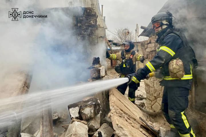 Війська рф завдали удару по Костянтинівці на Донеччині: загинула жінка, поранений чоловік