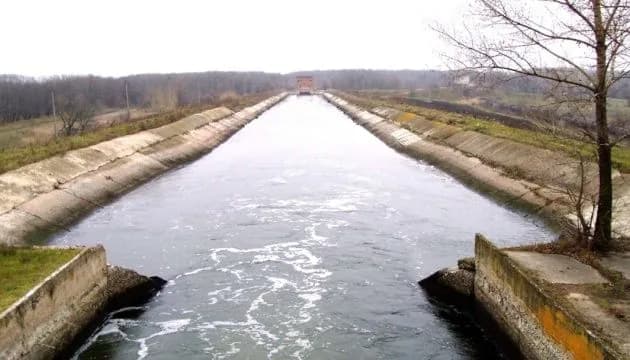 Russians blew up the pipes of the Siverskyi Donets Canal in some places: why