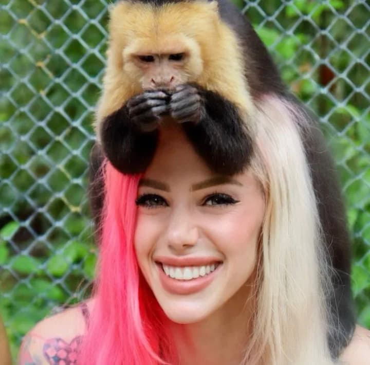 Оземпик вызвал у певицы Эйвери болезнь, которая разжижает кости